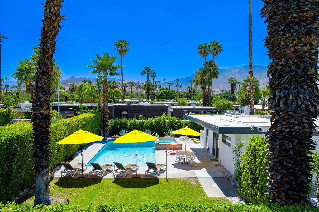 1965 E Mcmanus Drive