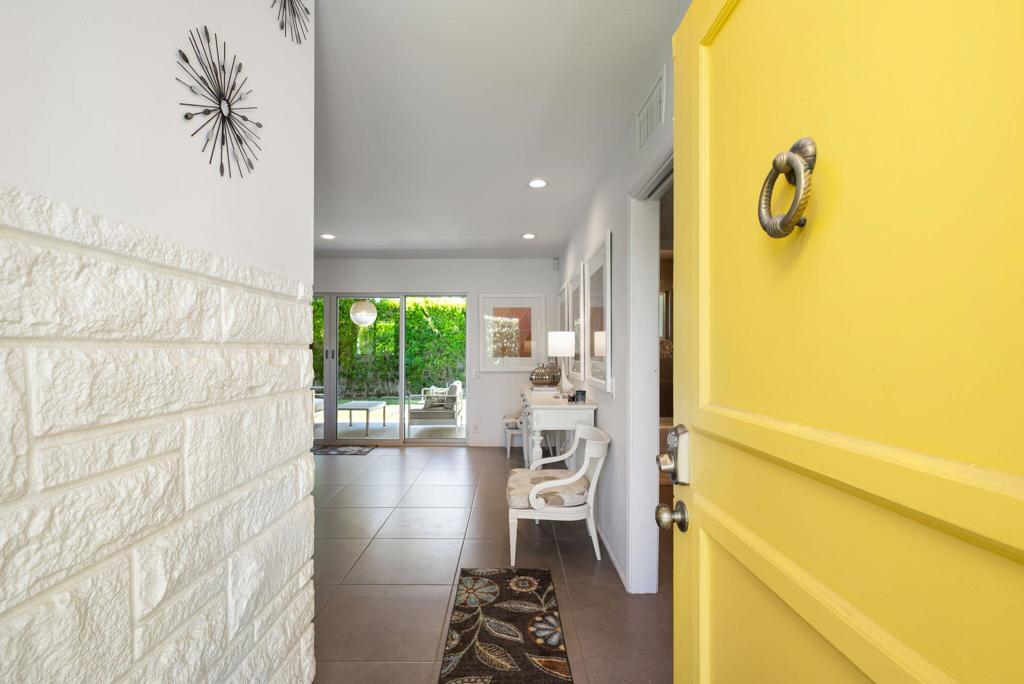 1965 E Mcmanus Drive