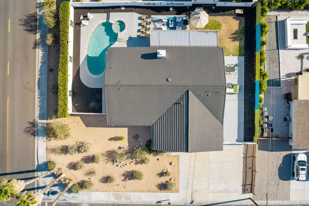 2104 E Rogers Road