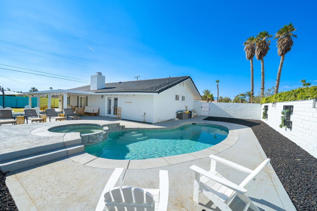 2104 E Rogers Road