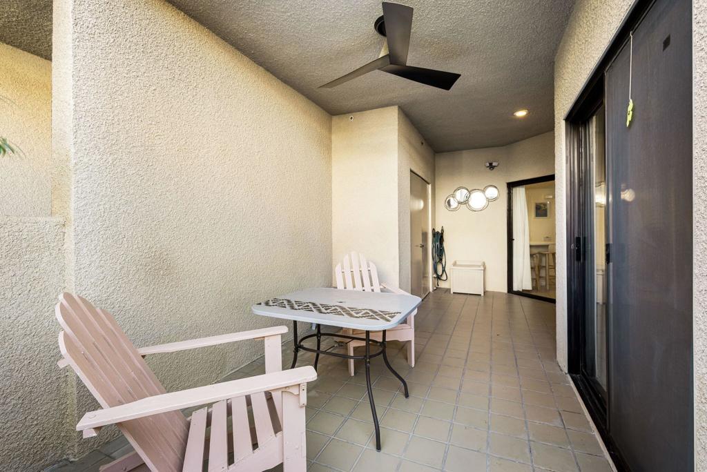 255 S Avenida Caballeros 302