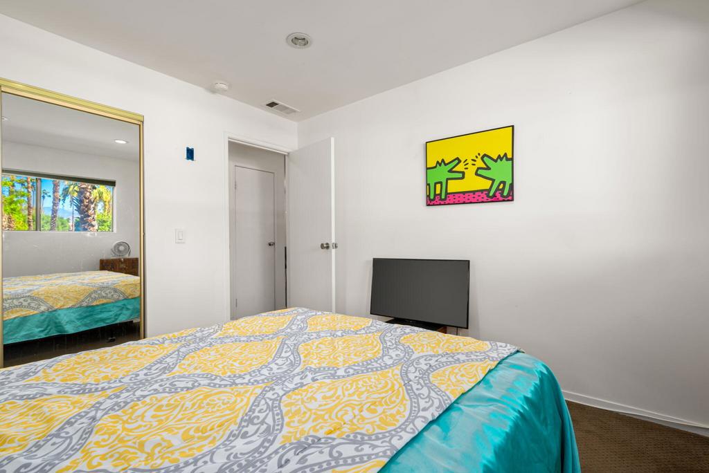 550 N Villa Court 205