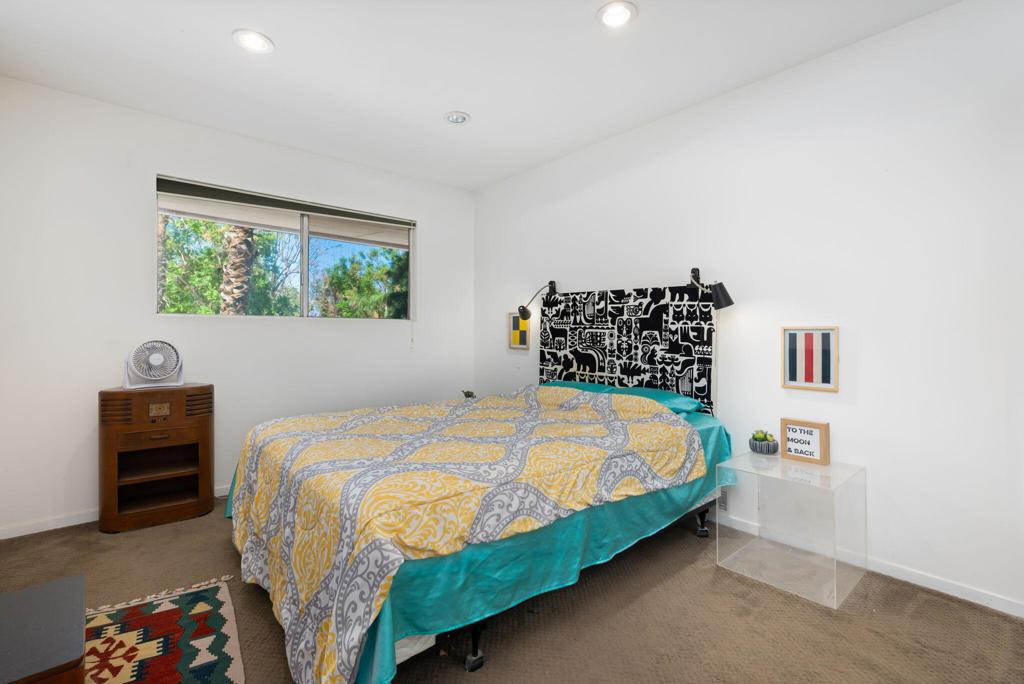 550 N Villa Court 205