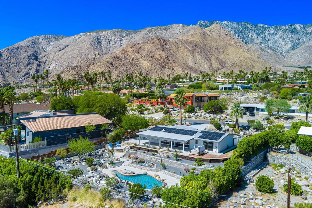 2360 N Palermo Drive