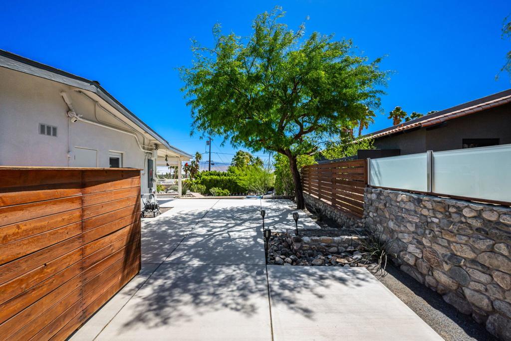 2360 N Palermo Drive