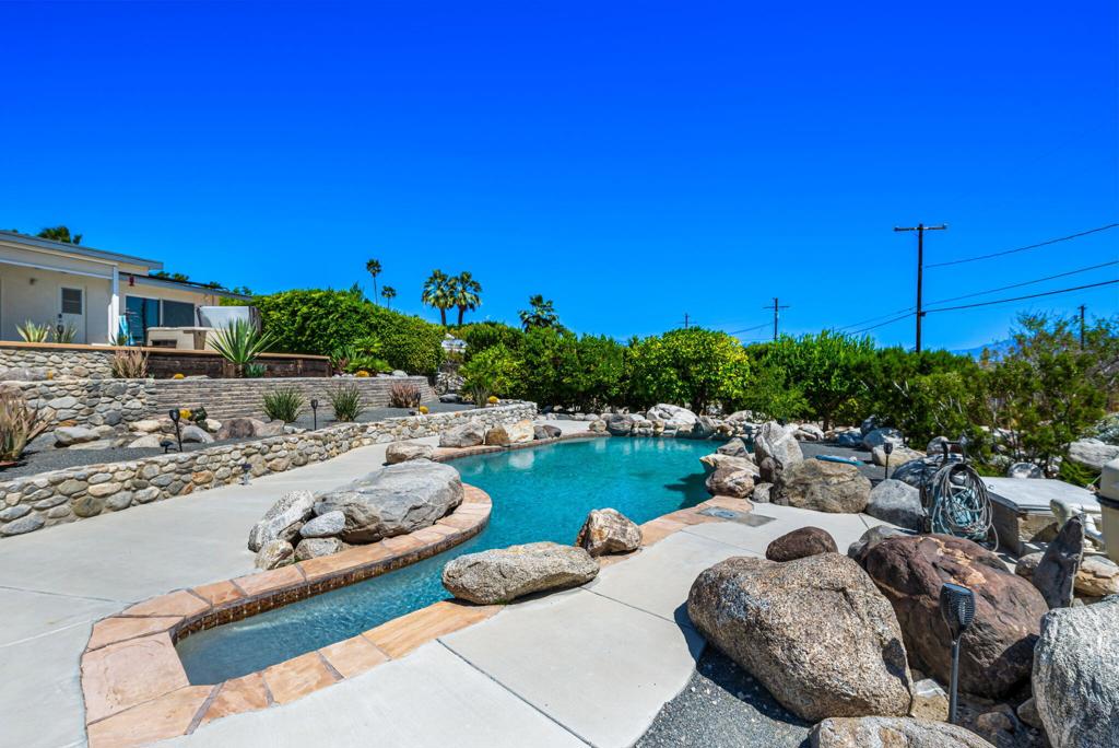 2360 N Palermo Drive