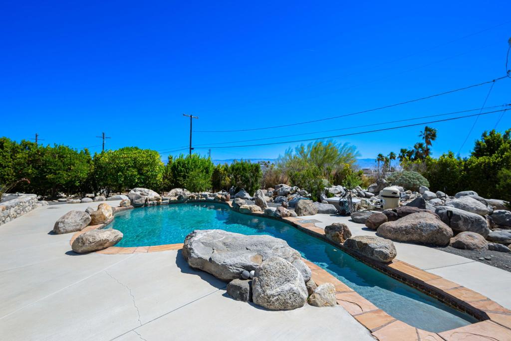 2360 N Palermo Drive