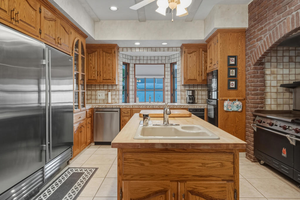 11019 Muirfield Drive