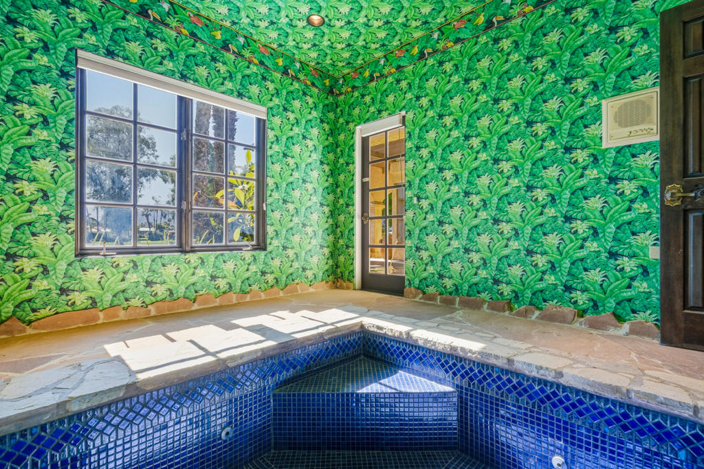 11019 Muirfield Drive