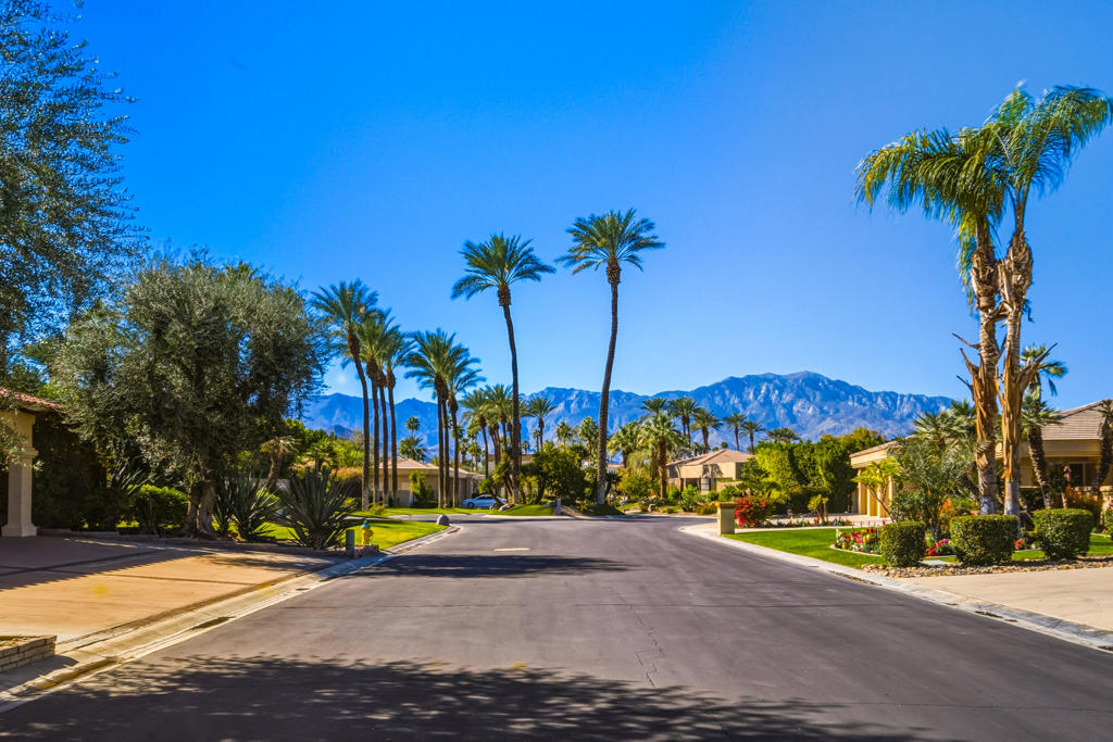 11019 Muirfield Drive