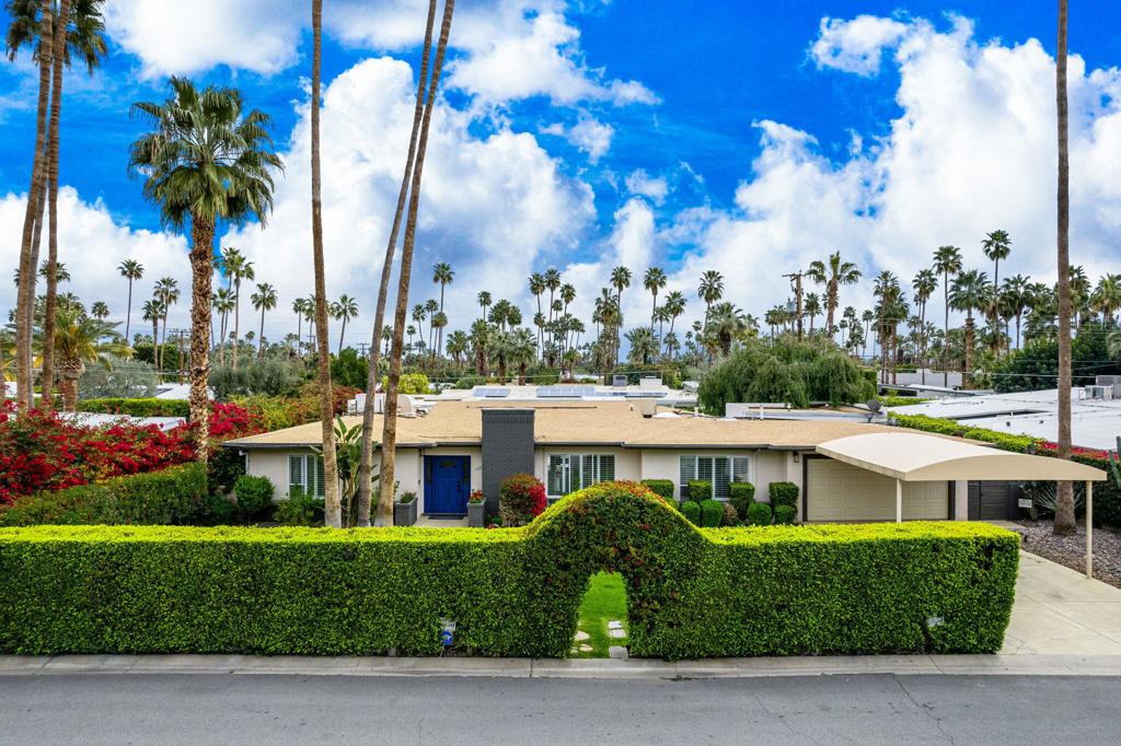 1090 S Calle De Maria