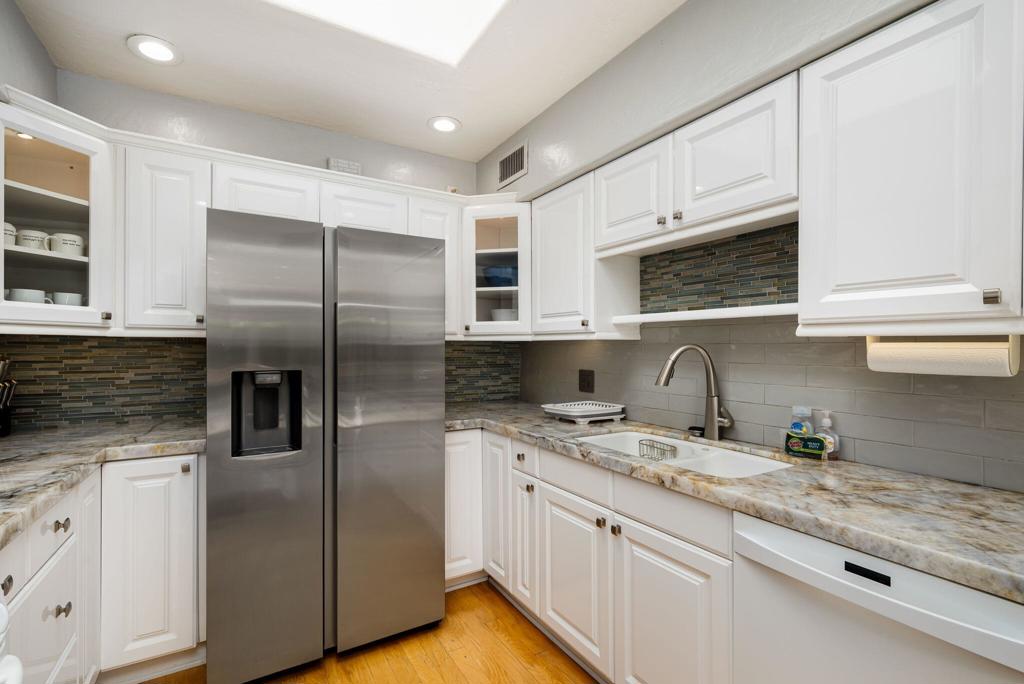 1090 S Calle De Maria