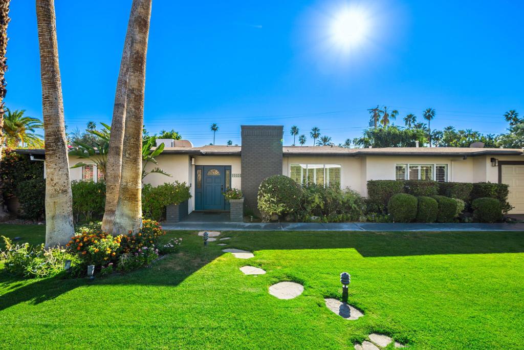 1090 S Calle De Maria