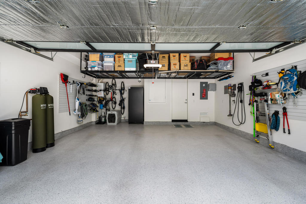 890 Cameron Center Drive