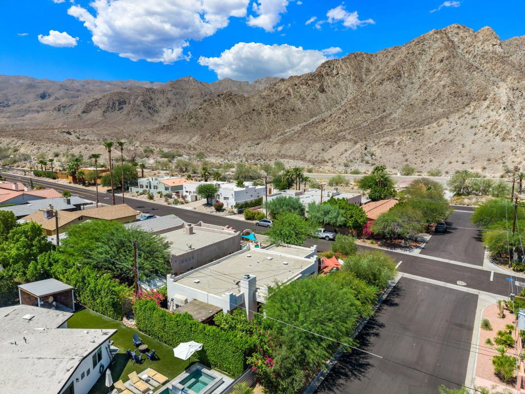 54020 Avenida Cortez