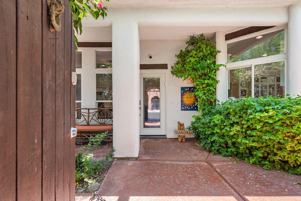 54020 Avenida Cortez