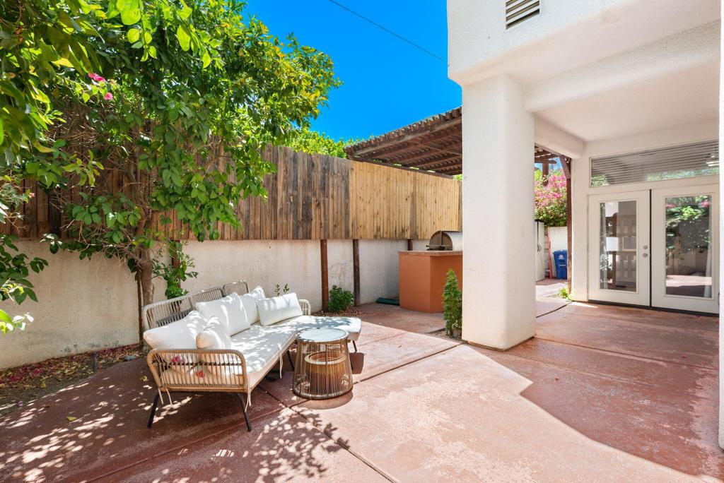 54020 Avenida Cortez