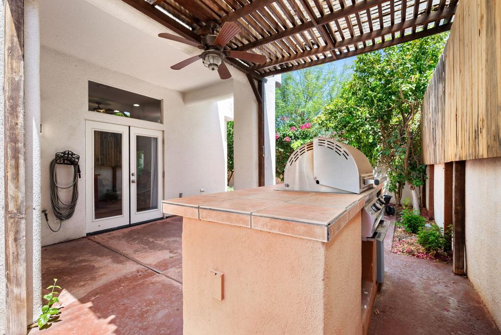 54020 Avenida Cortez