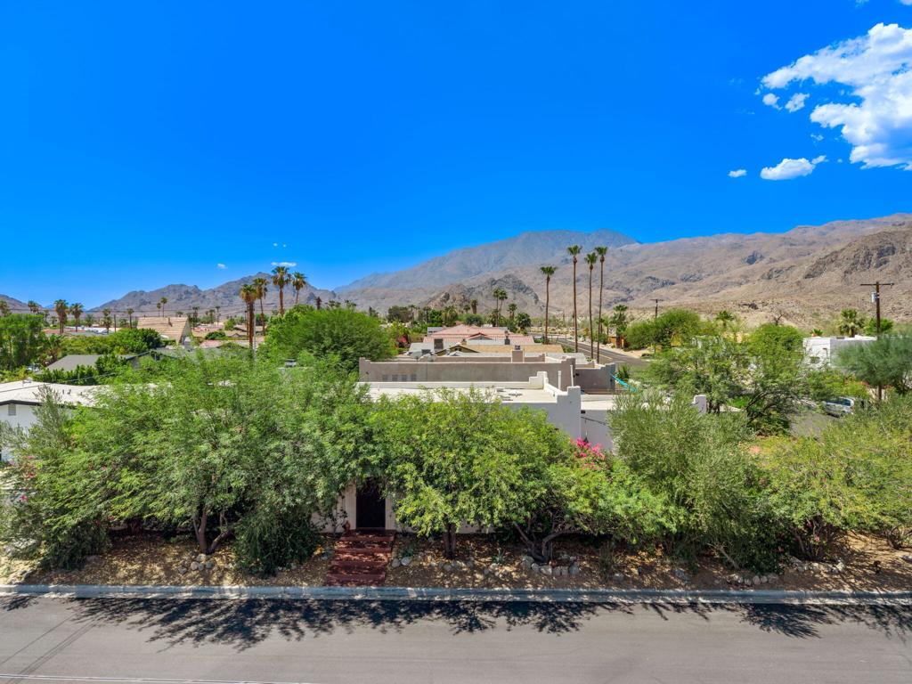 54020 Avenida Cortez