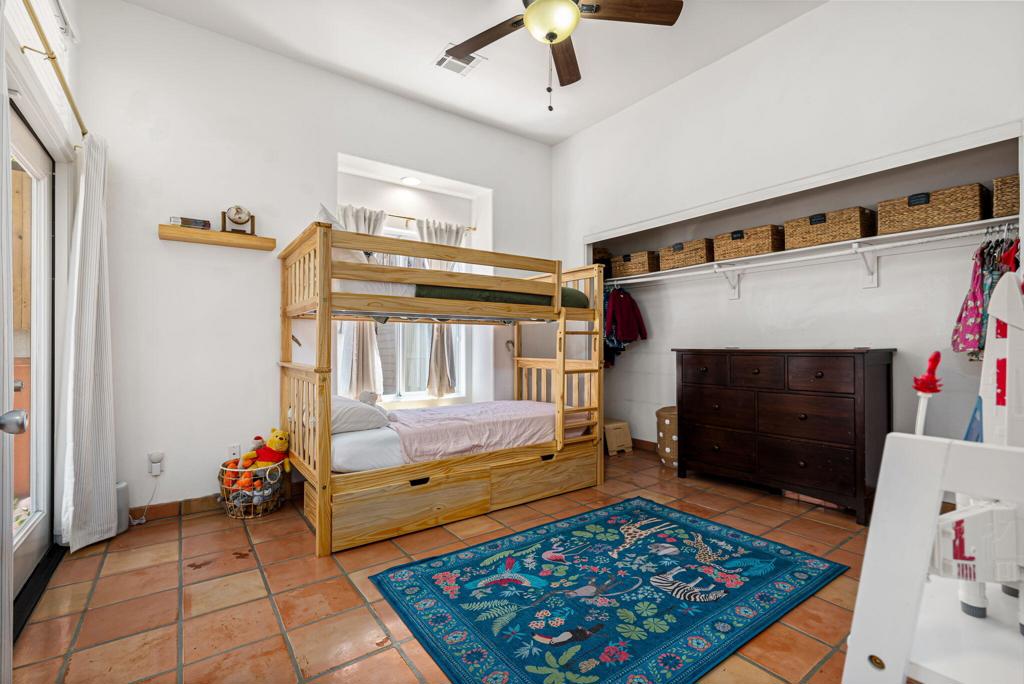 54020 Avenida Cortez