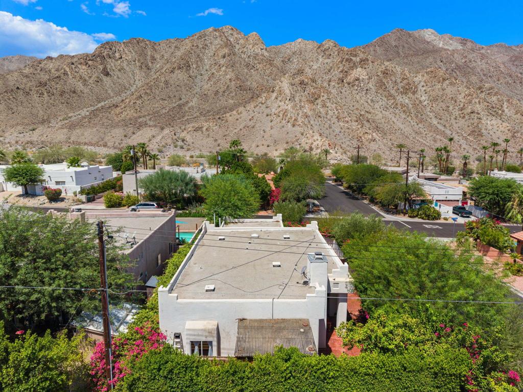 54020 Avenida Cortez