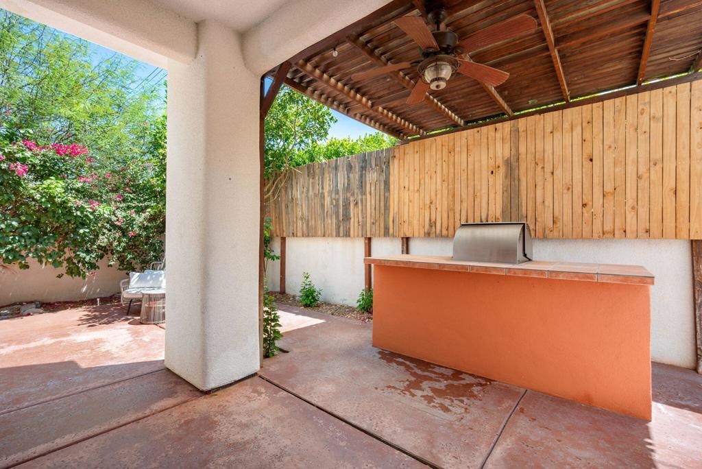 54020 Avenida Cortez