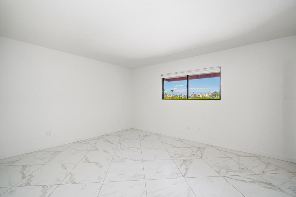 255 S Avenida Caballeros 322
