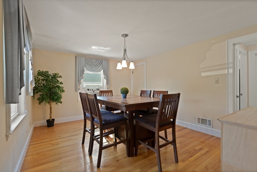 9 Palmer Ave