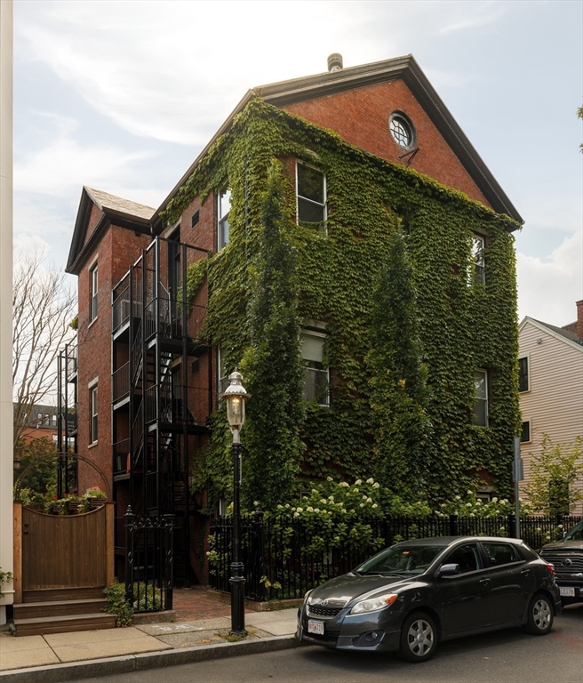 5 Common St # 5