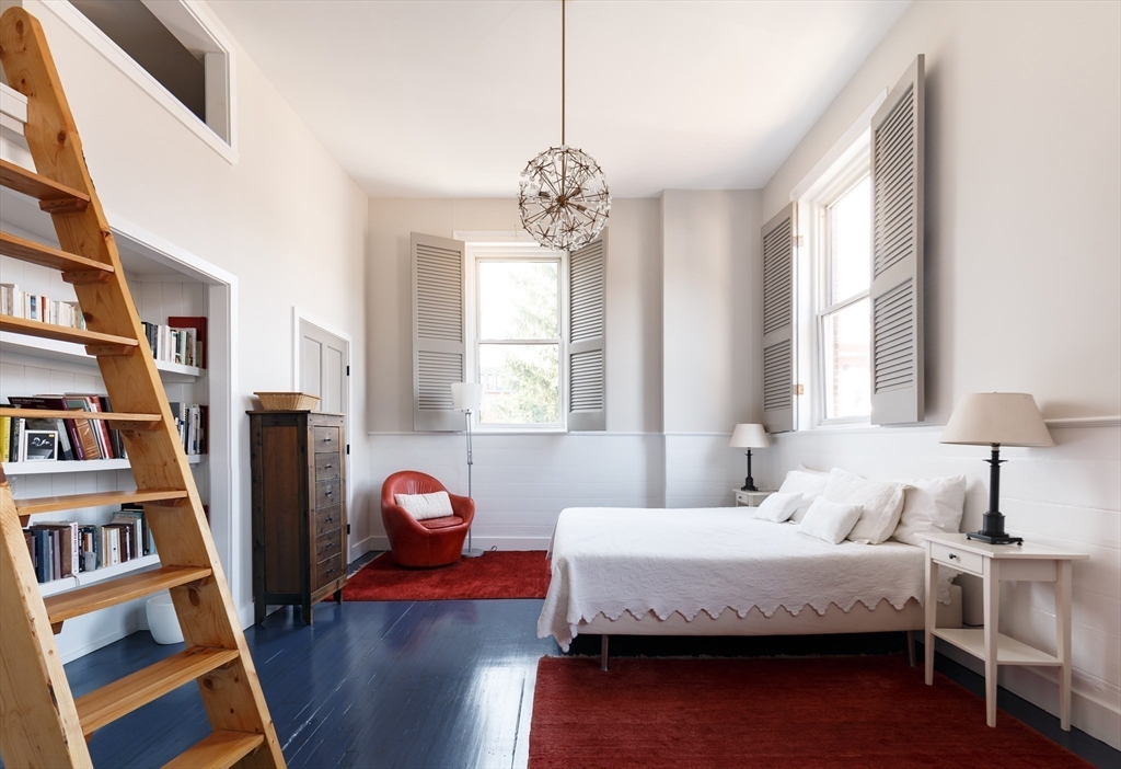 5 Common St # 5