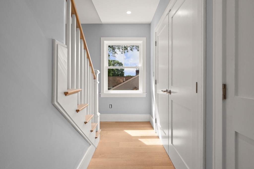 25 Englewood Rd