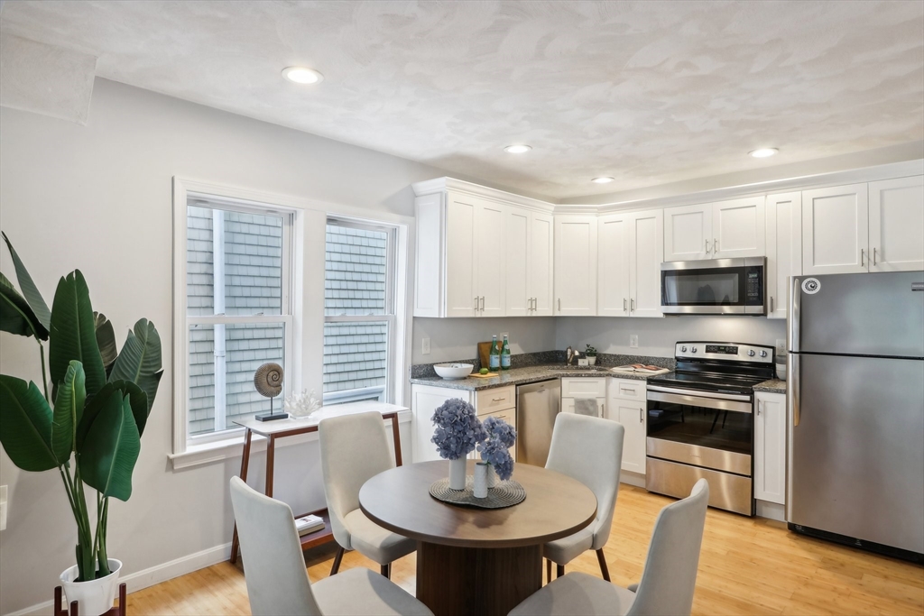 28 Claremont Ter # 3