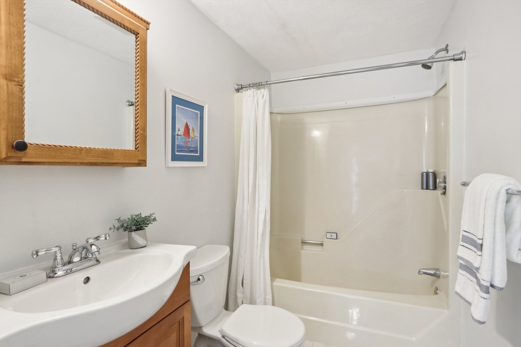 28 Claremont Ter # 3