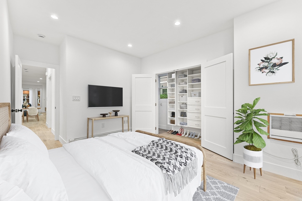 11 Chandler St # 1