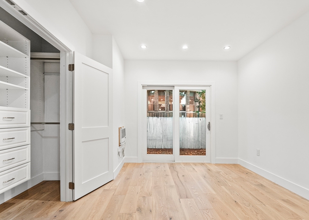 11 Chandler St # 1