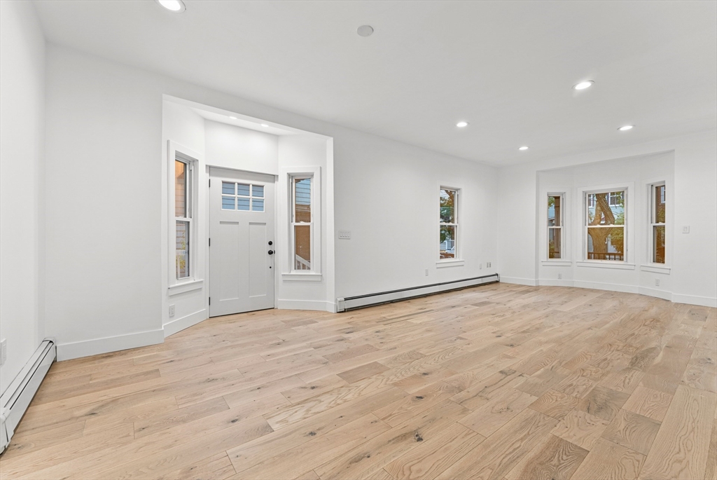 11 Chandler St # 1