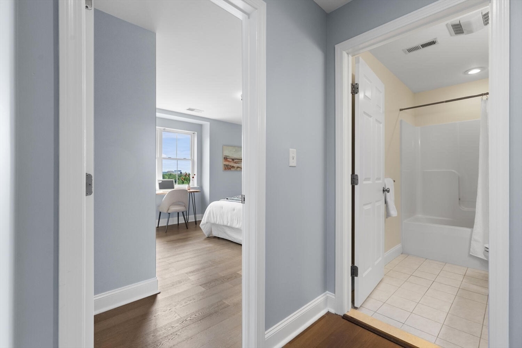 120 Wyllis Ave # 417