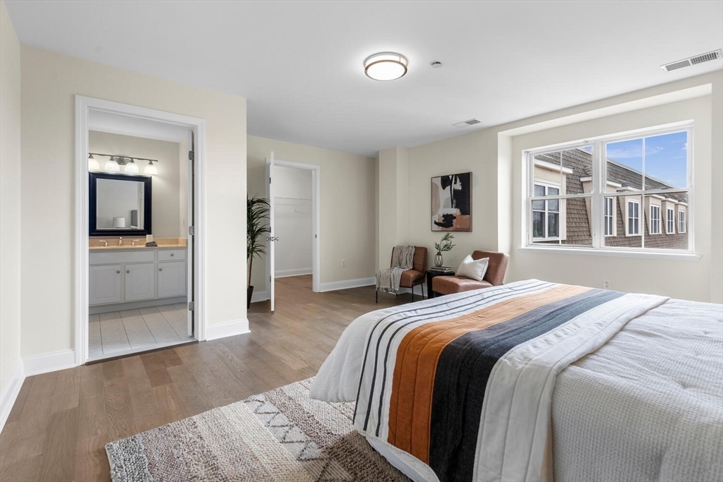 120 Wyllis Ave # 417