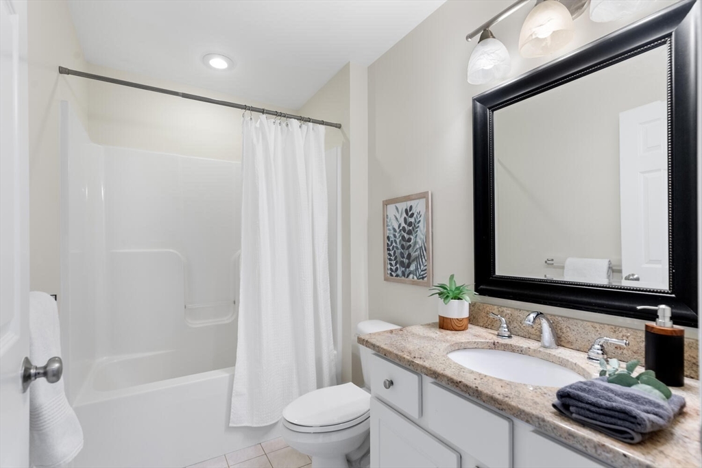 120 Wyllis Ave # 417