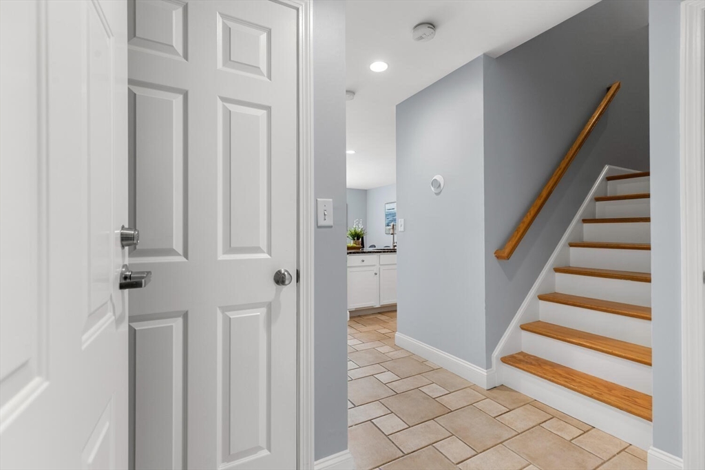 120 Wyllis Ave # 417