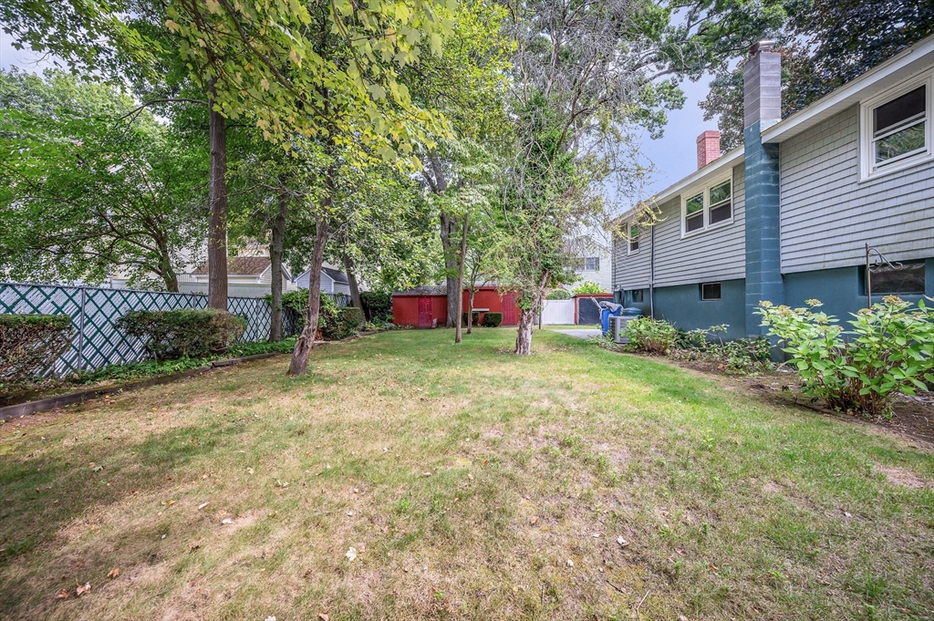 18 Spruce St