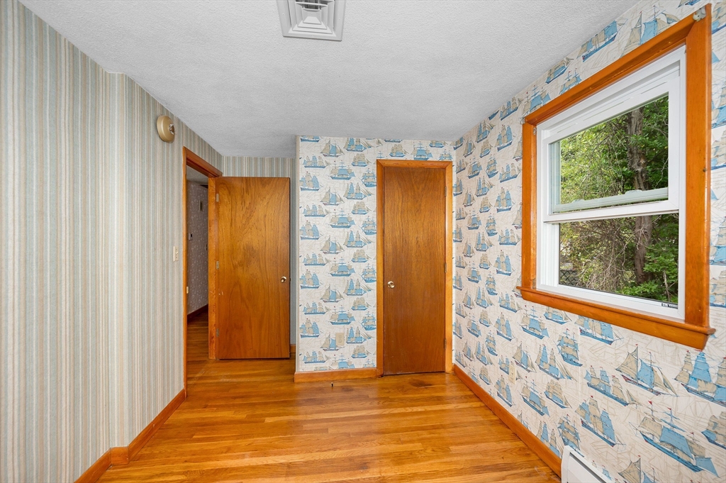 18 Spruce St