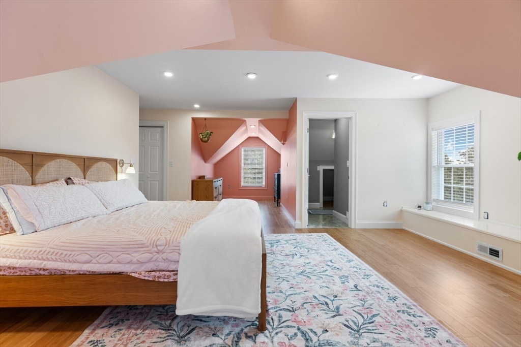 3 Burnham St # 1