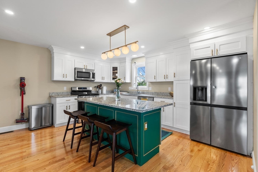 3 Burnham St # 1