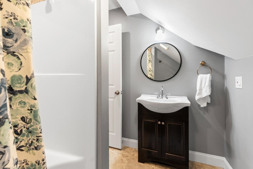 3 Burnham St # 1