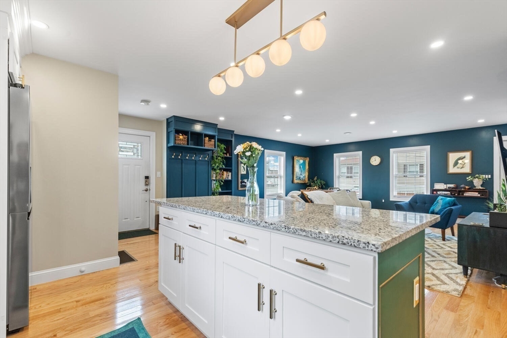 3 Burnham St # 1