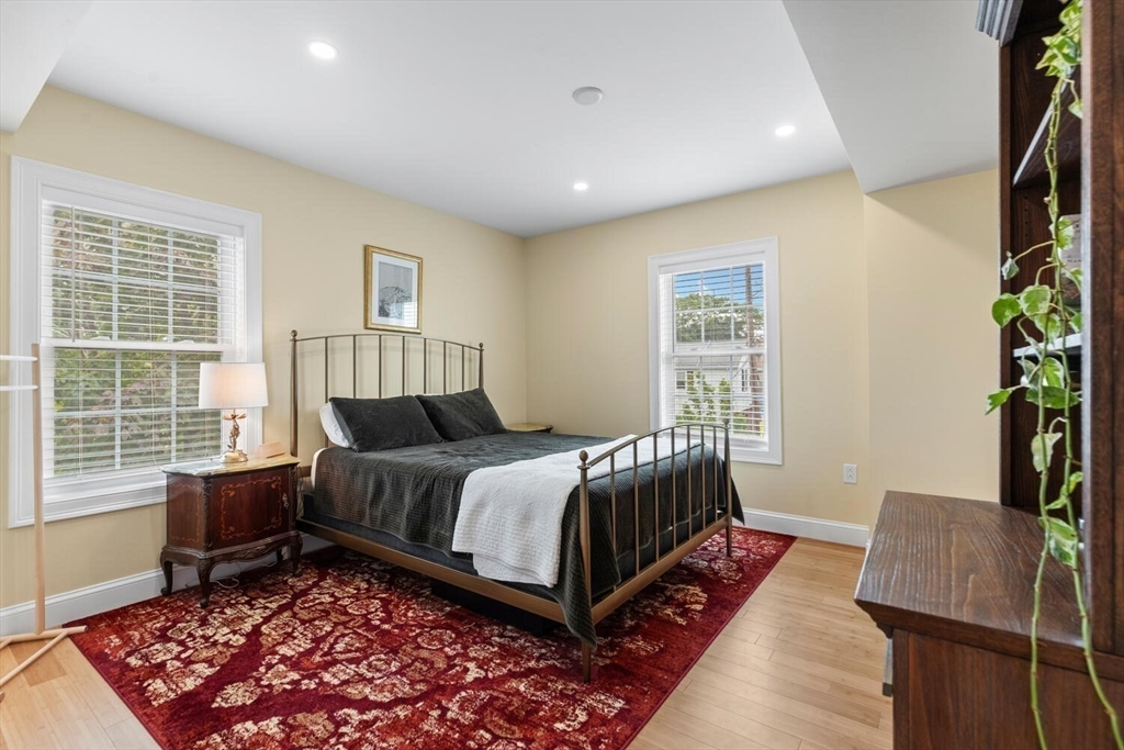3 Burnham St # 1
