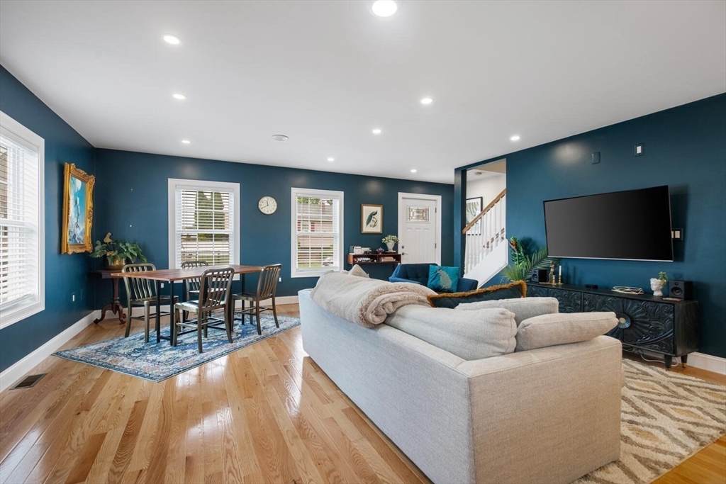 3 Burnham St # 1