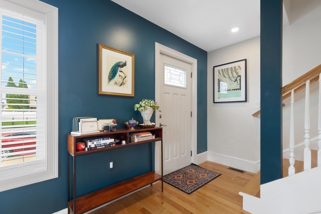 3 Burnham St # 1