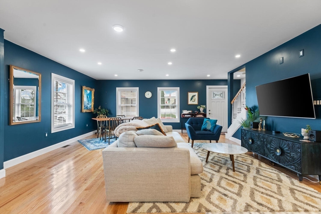 3 Burnham St # 1